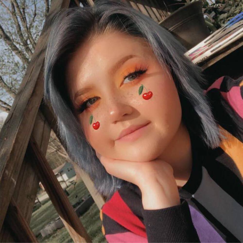 Meet your Posher, Brittney